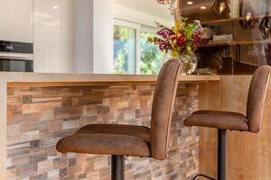 Projekt R_Bar integriert in gemütlicher Wohnküche